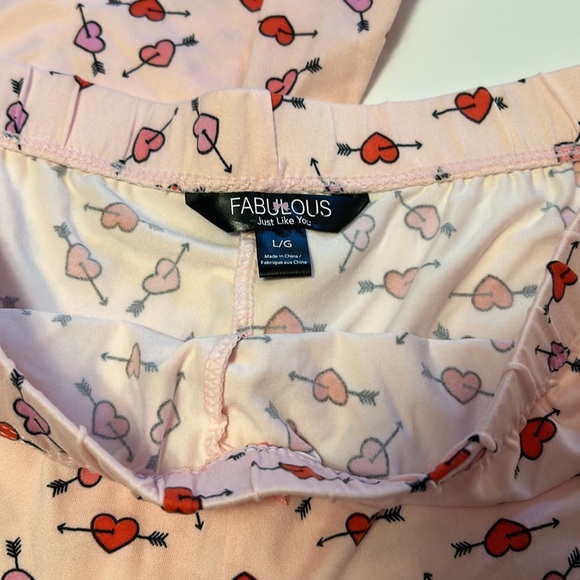 FABULOUS 2 pc Valentines Hearts pajama set Women’s Large - Picture 4 of 13